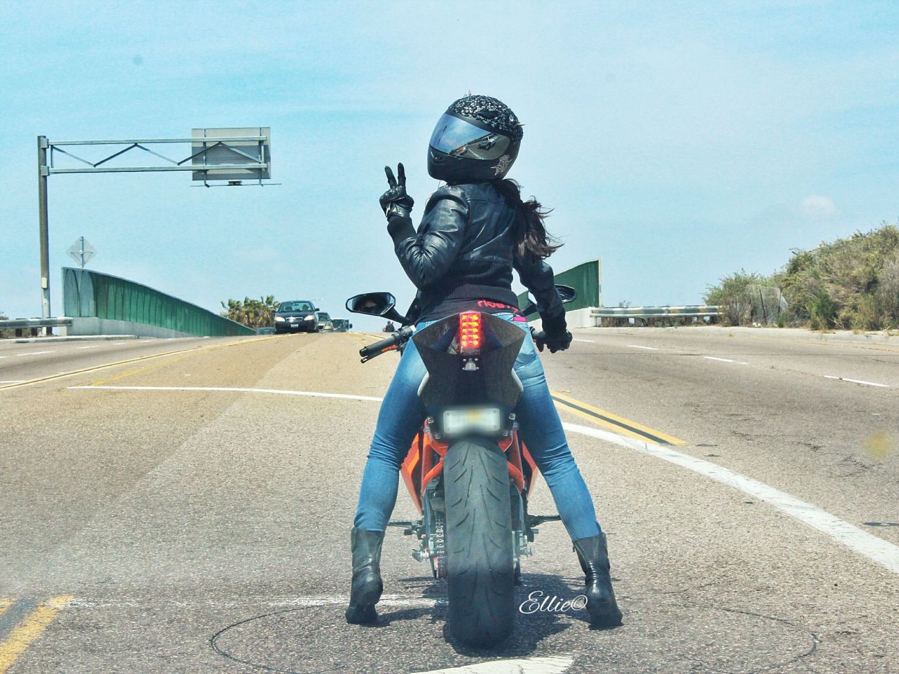 Ellie- The Nurse Who Rides A Motorcycle – Moto Lady