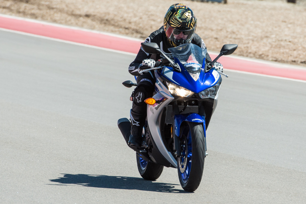 Alicia Elfving of MotoLady riding a 2015 Yamaha R3 at the Thermal Club Private Track